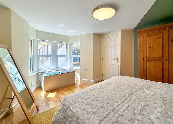 Treetops Будинок відпочинку *